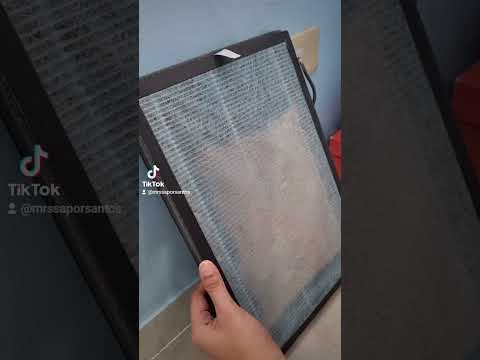Cleaning the filter of Air Purifier using vacuum✨️ #asmr #cleaning #allergicrhinitis #airpurifier